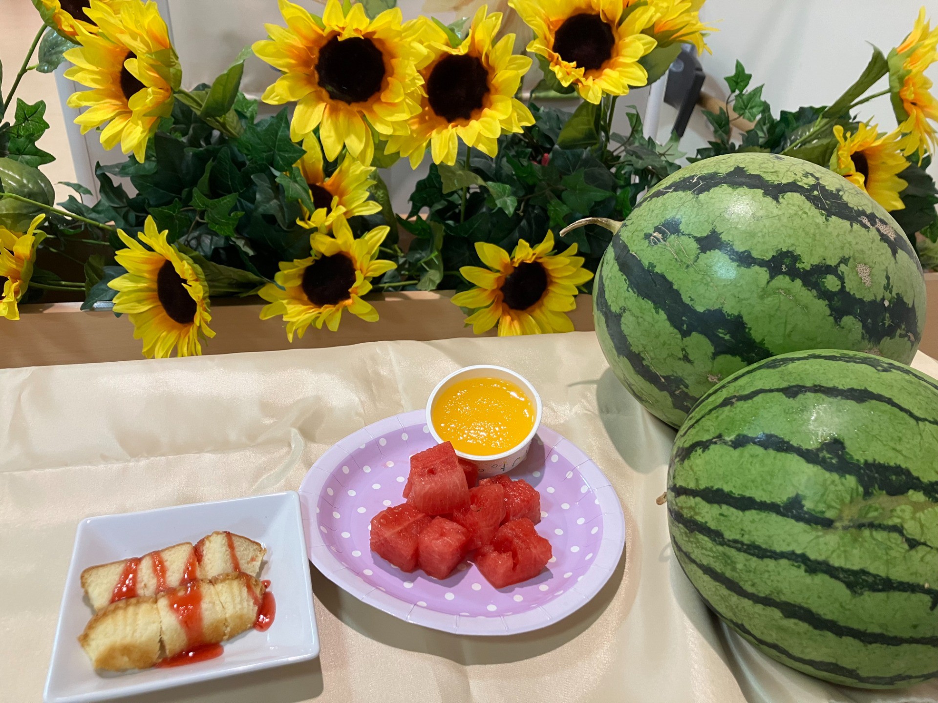 納涼祭まであと12日！イルアカーサ農園のすいかで🍉すいか入刀式を開催しました🍉第一弾