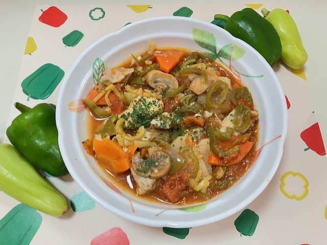 イルアカーサ農園の採れたて野菜を提供しました！（ライムホルン・ピーマン・ねぎ）🍽️