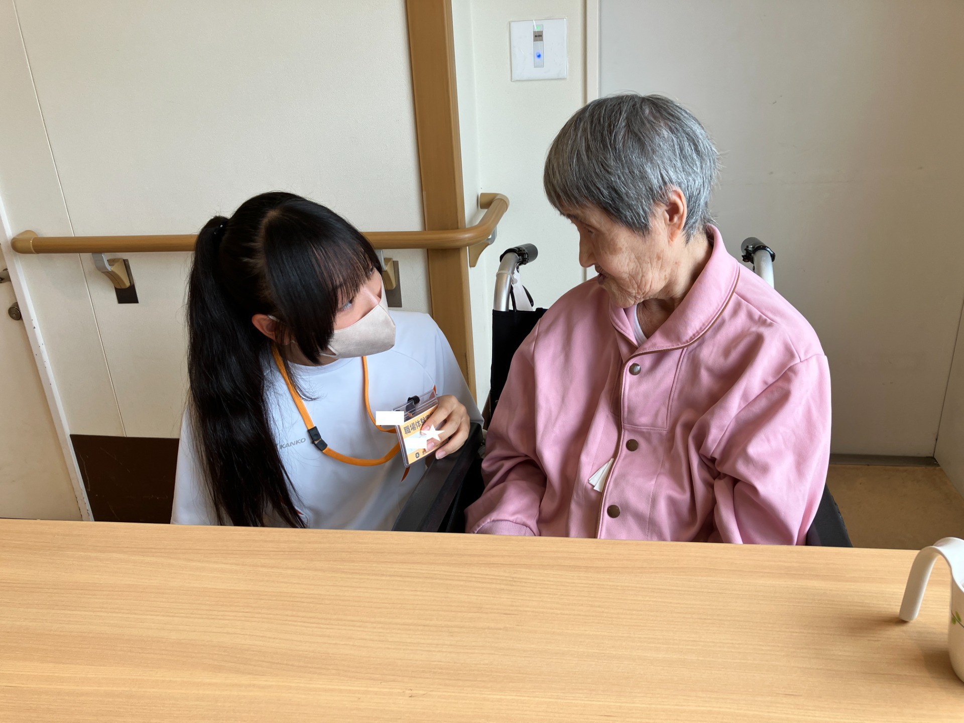 中学生が3日間の職場体験に挑戦！～利用者様との交流を通して～